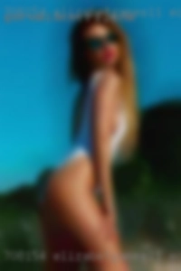 Elizabetgames11 naked 6o New South Wales